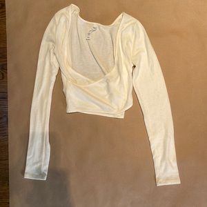 Alo yoga buttery soft long sleeve crop top!